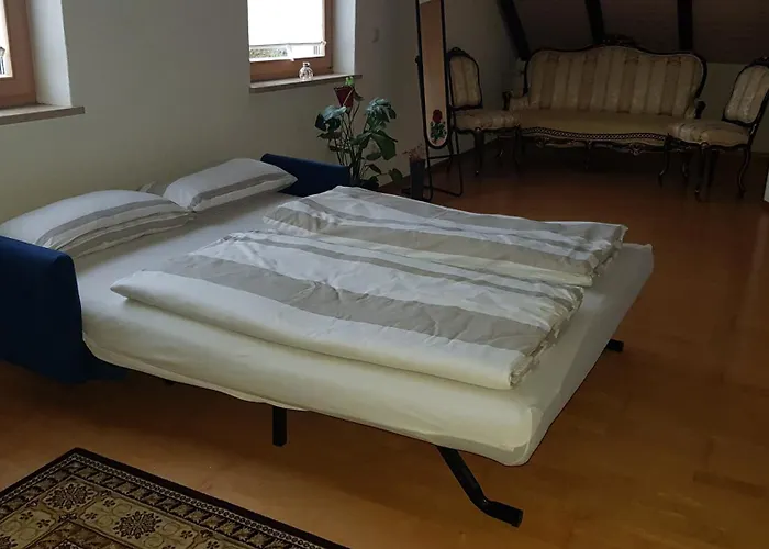 Zu Besuch Bei Maria - Einzimmerwonung Mit Kitchenette Und Badezimmer *