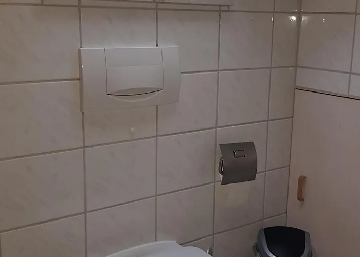 Zu Besuch Bei Maria - Einzimmerwonung Mit Kitchenette Und Badezimmer